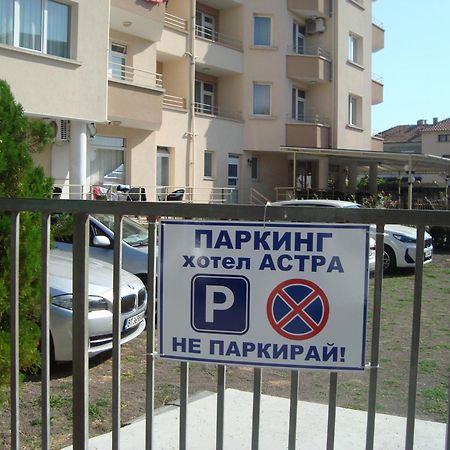 Hotel Astra Ravda Esterno foto