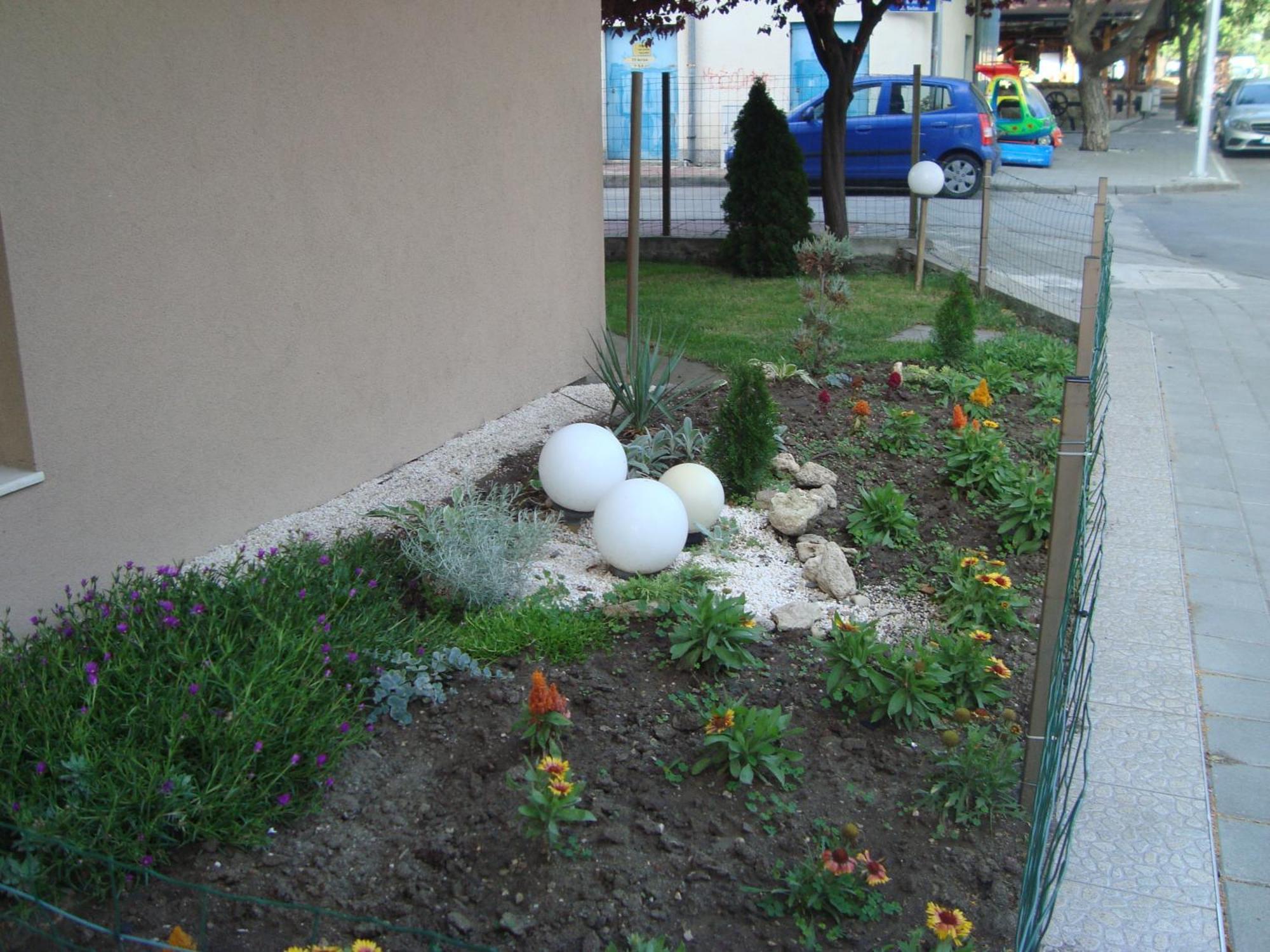 Hotel Astra Ravda Esterno foto