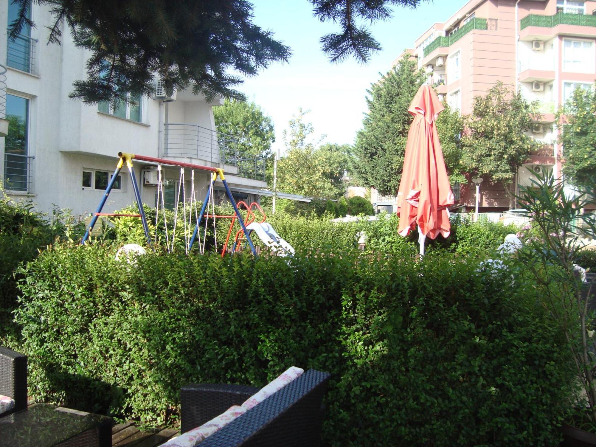 Hotel Astra Ravda Esterno foto