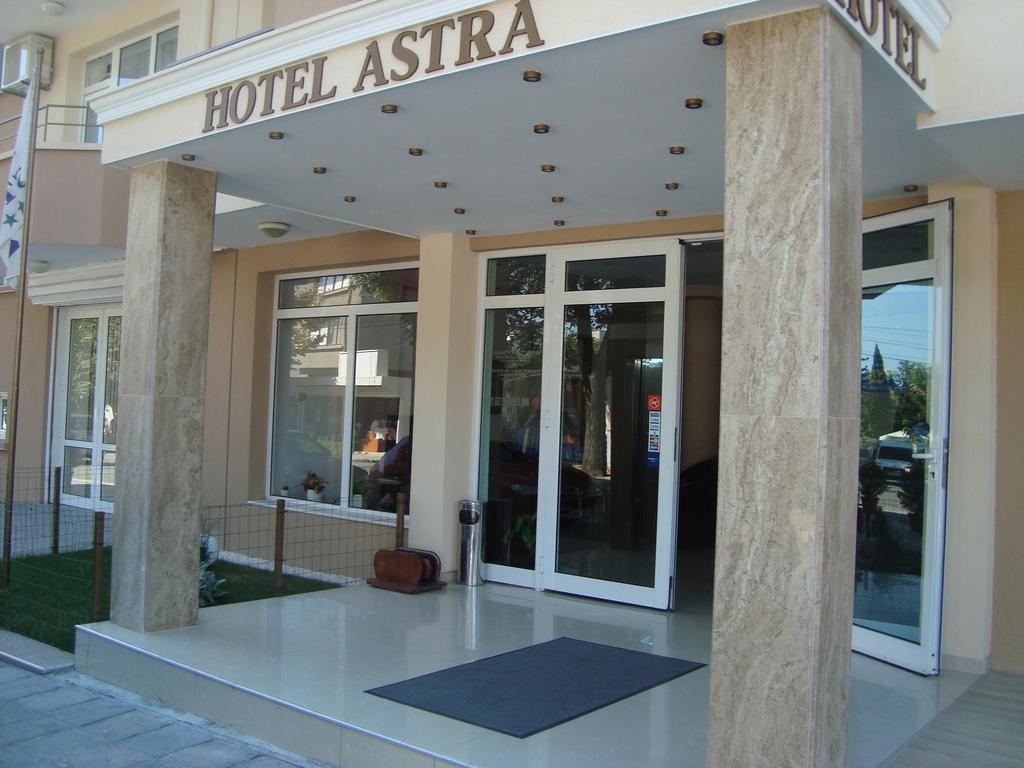 Hotel Astra Ravda Esterno foto